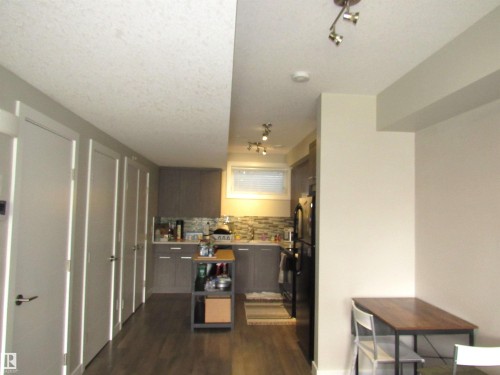 90 2560 Pegasus Boulevard, Edmonton, AB - Indoor