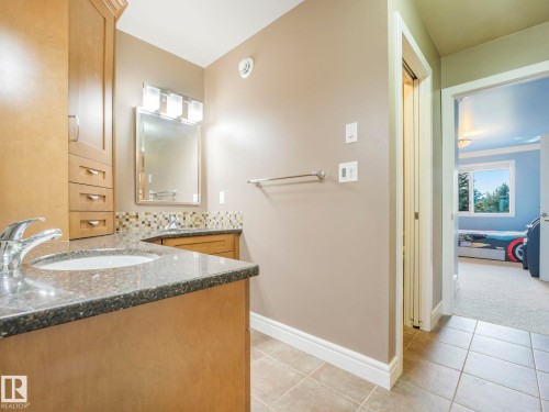 2408 Martell Crescent, Edmonton, AB - Indoor Photo Showing Bathroom