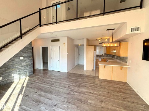 510 10606 102 Avenue, Edmonton, AB - Indoor