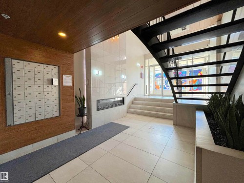 510 10606 102 Avenue, Edmonton, AB - Indoor Photo Showing Other Room