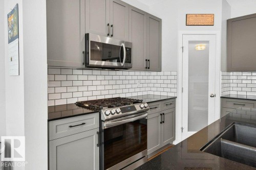 17096 46 Street, Edmonton, AB - Indoor Photo Showing Kitchen With Upgraded Kitchen