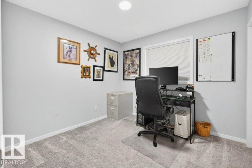 17096 46 Street, Edmonton, AB - Indoor Photo Showing Office