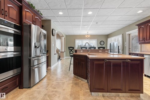#111-59311 Range Rd 35, Rural Barrhead County, AB - Indoor Photo Showing Kitchen