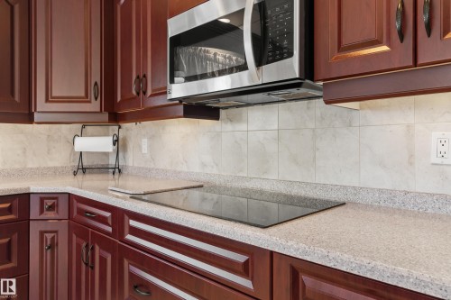 #111-59311 Range Rd 35, Rural Barrhead County, AB - Indoor Photo Showing Kitchen