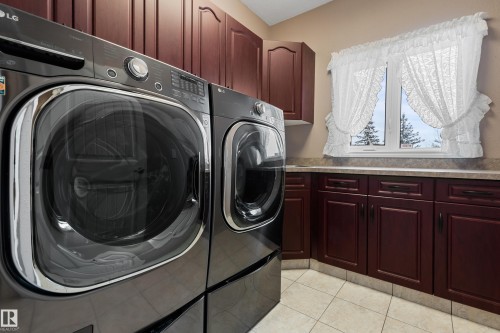 #111-59311 Range Rd 35, Rural Barrhead County, AB - Indoor Photo Showing Laundry Room