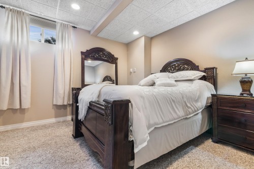 #111-59311 Range Rd 35, Rural Barrhead County, AB - Indoor Photo Showing Bedroom