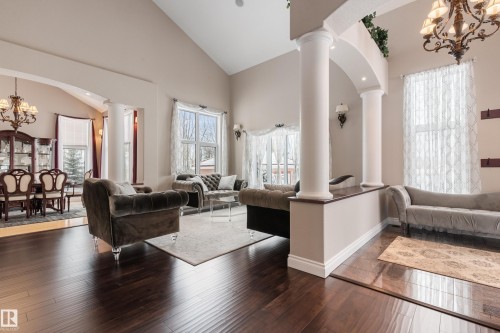 #111-59311 Range Rd 35, Rural Barrhead County, AB - Indoor Photo Showing Living Room