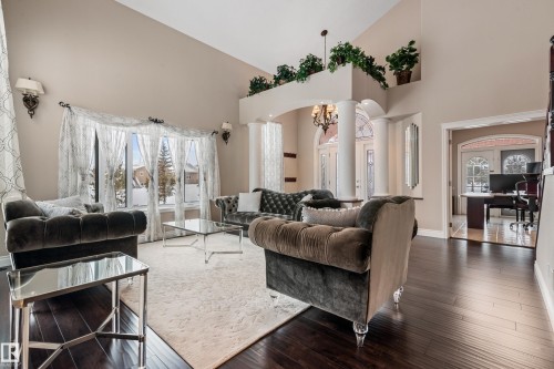 #111-59311 Range Rd 35, Rural Barrhead County, AB - Indoor Photo Showing Living Room