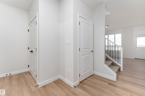 105 Patriot Way, Spruce Grove, AB - Indoor Photo Showing Other Room