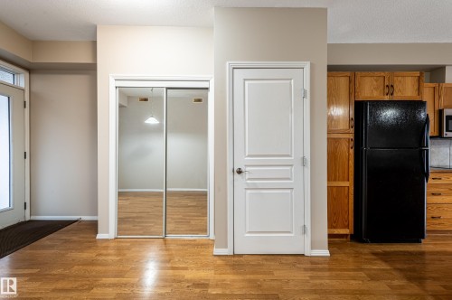 206 10503 98 Avenue, Edmonton, AB - Indoor