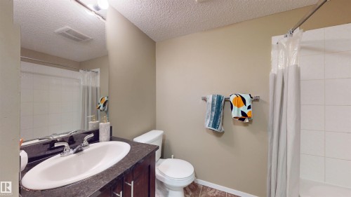 106 5370 Chappelle Road, Edmonton, AB - Indoor Photo Showing Bathroom