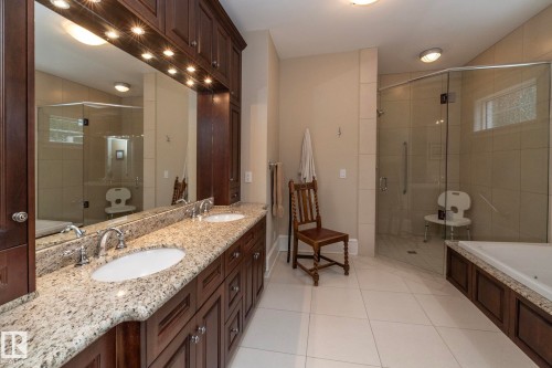 63 Fairway Drive, Edmonton, AB - Indoor Photo Showing Bathroom