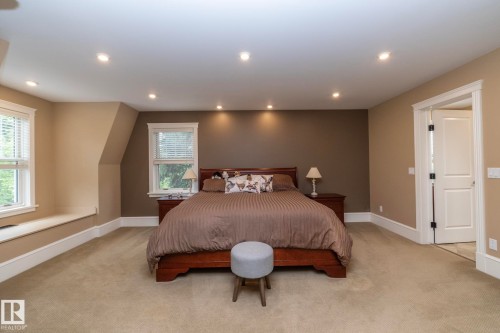 63 Fairway Drive, Edmonton, AB - Indoor Photo Showing Bedroom