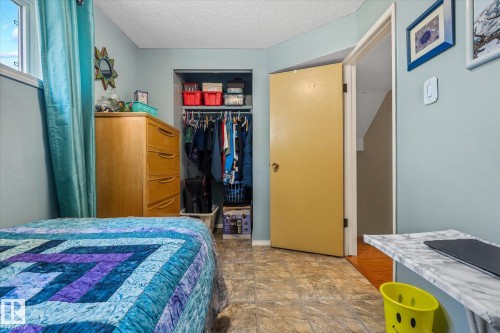 10 Brookside Crescent, Spruce Grove, AB - Indoor Photo Showing Bedroom