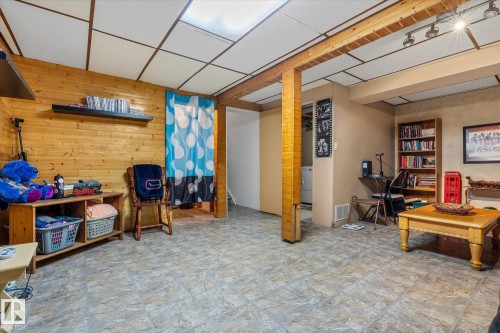 10 Brookside Crescent, Spruce Grove, AB - Indoor