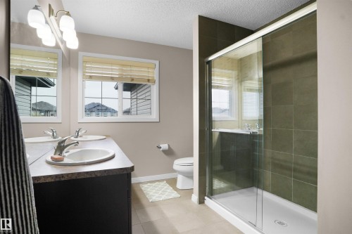 15160 16 Street, Edmonton, AB - Indoor Photo Showing Bathroom
