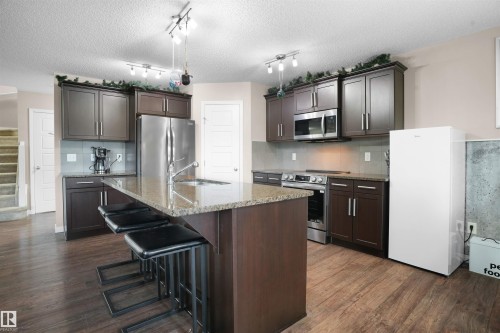 15160 16 Street, Edmonton, AB - Indoor Photo Showing Kitchen With Upgraded Kitchen