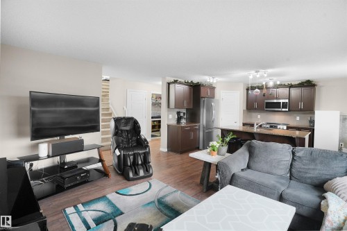 15160 16 Street, Edmonton, AB - Indoor Photo Showing Living Room