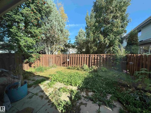 221 Callingwood Place, Edmonton, AB - Outdoor