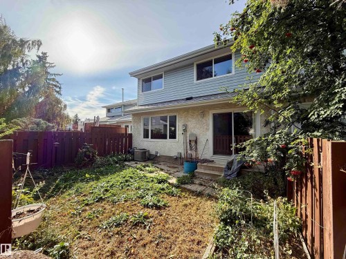 221 Callingwood Place, Edmonton, AB - Outdoor