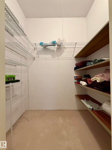 221 Callingwood Place, Edmonton, AB - Indoor With Storage