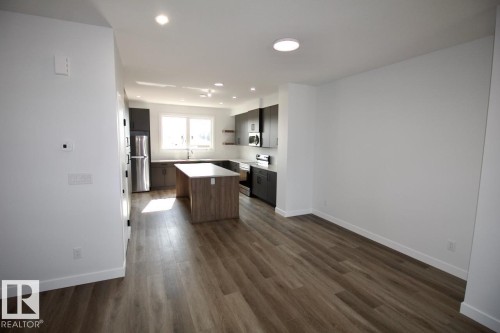 Upper 5803 97A Avenue, Edmonton, AB - Indoor