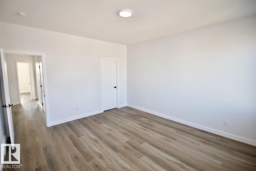 Upper 5803 97A Avenue, Edmonton, AB - Indoor Photo Showing Other Room