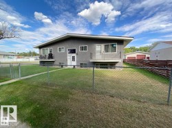 11839 45 Street  Edmonton, AB T5W 2T3