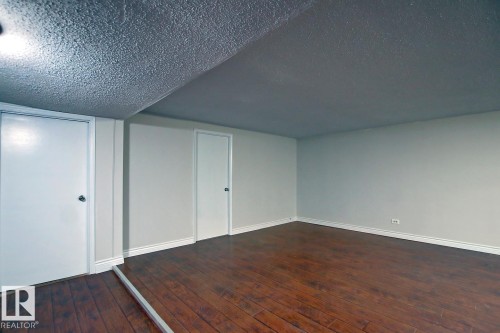 10682 61 Avenue, Edmonton, AB - Indoor Photo Showing Other Room