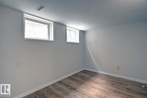 10682 61 Avenue, Edmonton, AB - Indoor Photo Showing Other Room