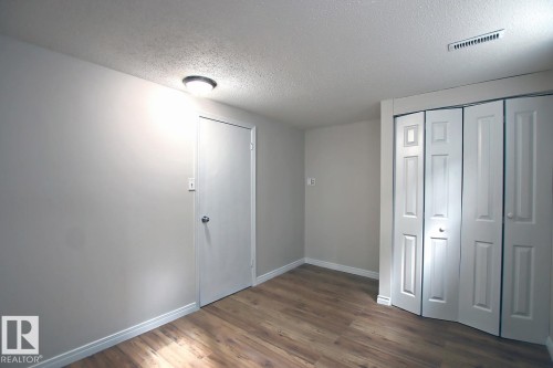 10682 61 Avenue, Edmonton, AB - Indoor Photo Showing Other Room