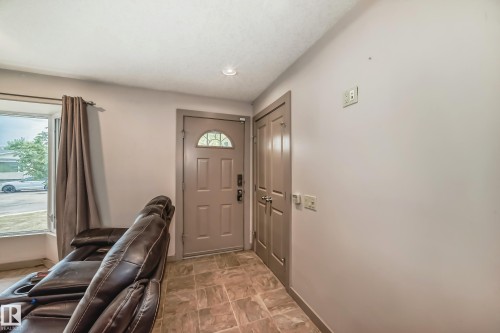 4108 135 Avenue, Edmonton, AB - Indoor Photo Showing Other Room