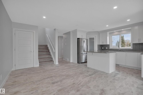 5006 48 Ave, Leduc, AB - Indoor Photo Showing Kitchen