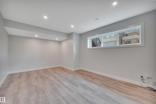 5006 48 Ave, Leduc, AB - Indoor Photo Showing Other Room