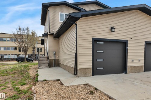 5006 48 Ave, Leduc, AB - Outdoor