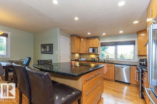 1720 89 Street, Edmonton, AB - Indoor Photo Showing Kitchen
