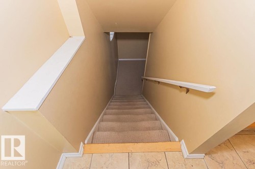 1720 89 Street, Edmonton, AB - Indoor Photo Showing Other Room