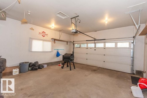 1720 89 Street, Edmonton, AB - Indoor Photo Showing Garage