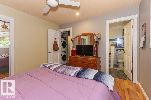 1720 89 Street, Edmonton, AB - Indoor Photo Showing Bedroom