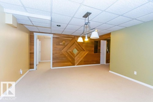 1720 89 Street, Edmonton, AB - Indoor