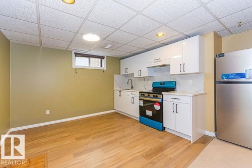 1720 89 Street, Edmonton, AB - Indoor