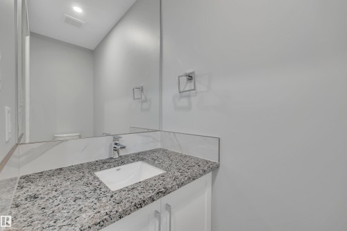 5008 48 Ave, Leduc, AB - Indoor Photo Showing Bathroom