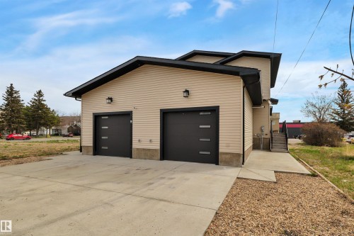 5008 48 Ave, Leduc, AB - Outdoor With Exterior