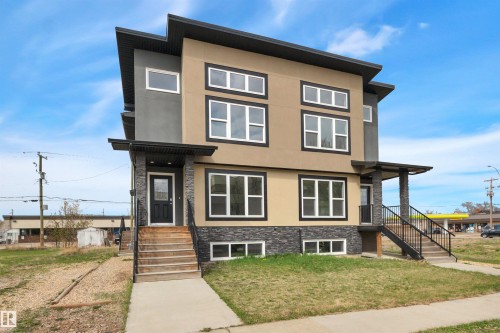 5008 48 Ave, Leduc, AB - Outdoor With Facade