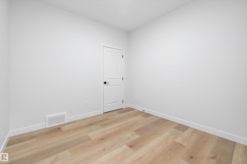 26 Chartres Close, St. Albert, AB - Indoor Photo Showing Other Room