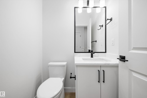 26 Chartres Close, St. Albert, AB - Indoor Photo Showing Bathroom