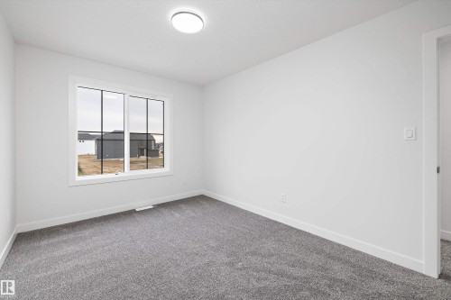 26 Chartres Close, St. Albert, AB - Indoor Photo Showing Other Room
