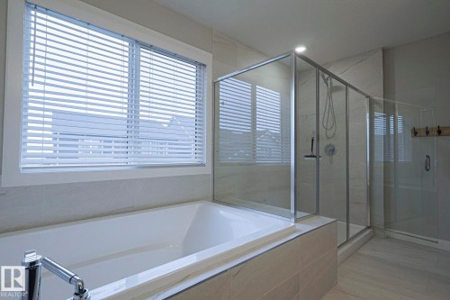 2011 201  St, Edmonton, AB - Indoor Photo Showing Bathroom