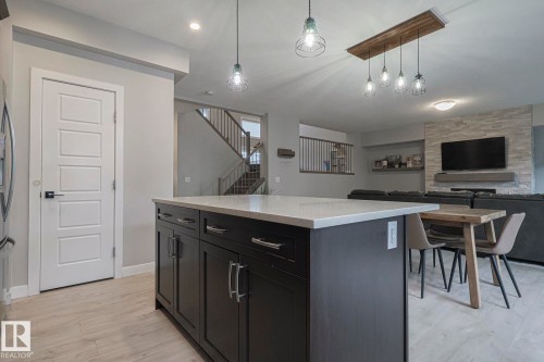 2011 201  St, Edmonton, AB - Indoor