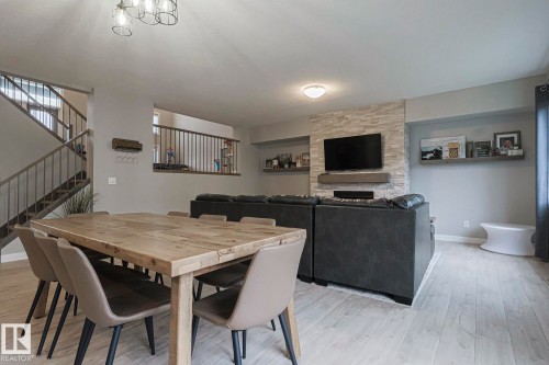 2011 201  St, Edmonton, AB - Indoor Photo Showing Dining Room